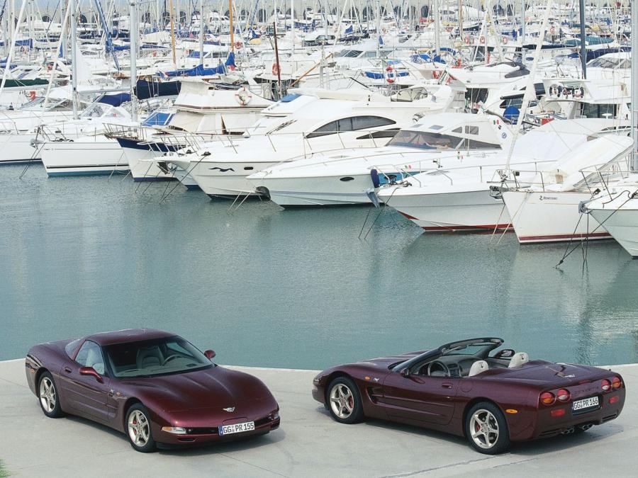  Chevrolet Corvette 1997 года  (фото 8 из 11)